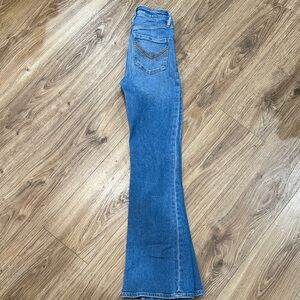 IDYLLWIND fueled by Miranda lambert 0/32